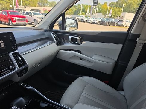 Used 2023 Kia Sorento S w/ Panoramic Sunroof Package FWD image 25