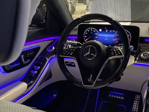 Used 2022 Mercedes-Benz S 580 S 580 image 3
