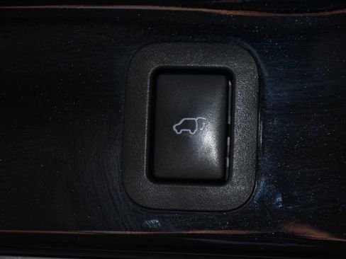 Used 2017 Toyota Highlander XLE w/ Protection Package #3 image 23