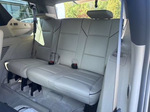 Used 2024 Cadillac Escalade Premium Luxury w/ LPO, Floor Liner Package AWD/4WD image 11