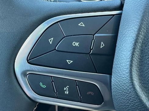 New 2026 Chrysler Pacifica Pinnacle image 16