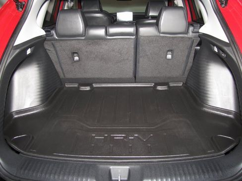 Certified 2024 Honda HR-V EX-L image 17