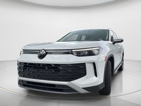 New 2026 Volkswagen Tiguan SE AWD/4WD image 9