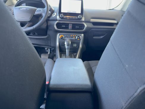 Used 2020 Ford EcoSport SE w/ SE Convenience Package image 32