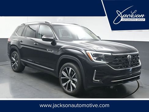 New 2025 Volkswagen Atlas SEL Premium R-Line image 1