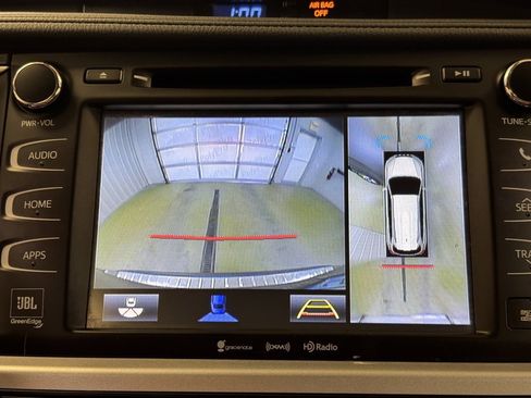 Used 2019 Toyota Highlander Limited Platinum image 42