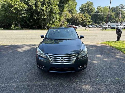 Used 2015 Nissan Sentra SL w/ SL Premium Package FWD image 2