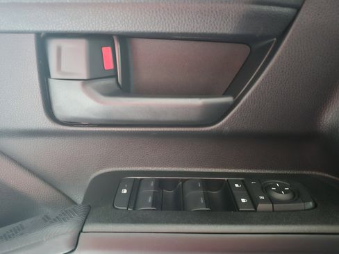 New 2026 Toyota 4Runner SR5 AWD/4WD image 15