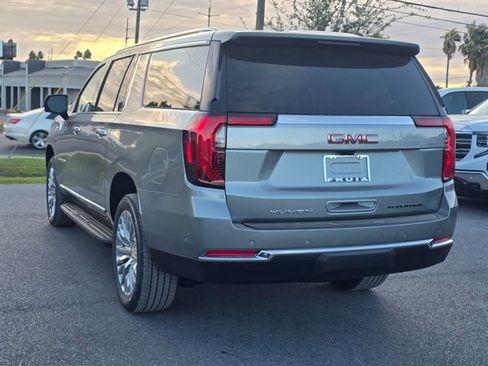 New 2026 GMC Yukon XL Elevation image 7