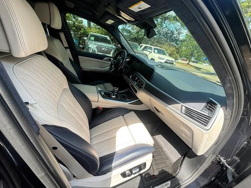 Used 2021 BMW X7 M50i AWD/4WD image 9