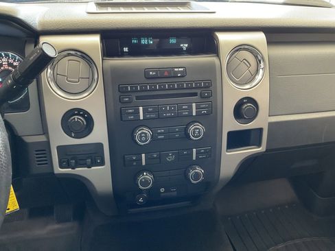 Used 2011 Ford F150 XLT w/ XLT Chrome Pkg image 16