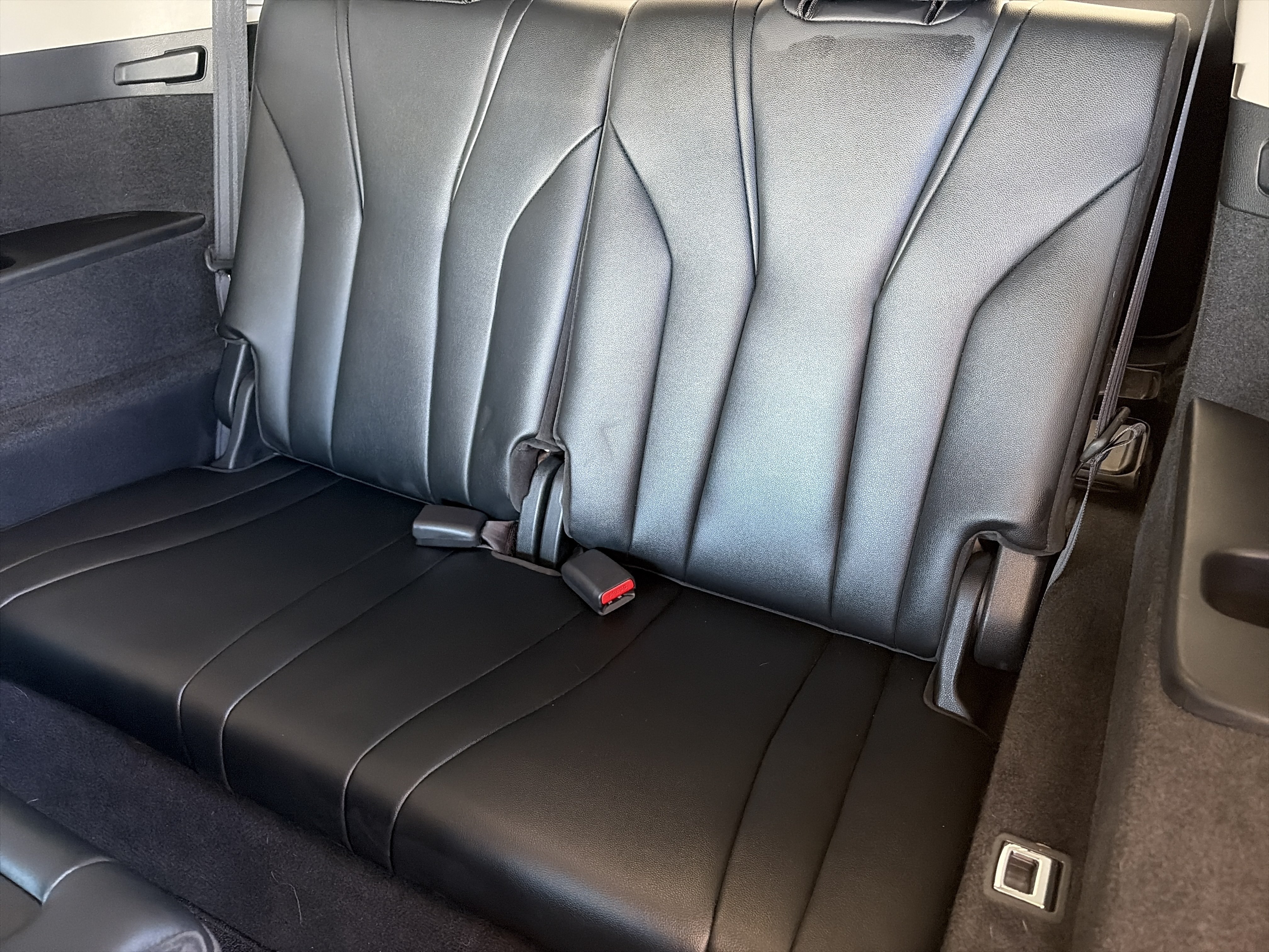 Used 2023 Acura MDX FWD image 11