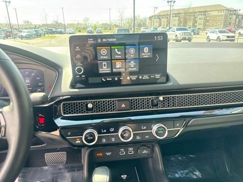 Used 2024 Honda Civic Touring image 14