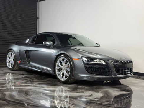 Used 2011 Audi R8 V10 image 7