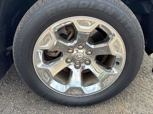 Used 2019 RAM 1500 Big Horn AWD/4WD image 16