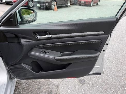 Used 2019 Nissan Altima 2.5 SL FWD image 35