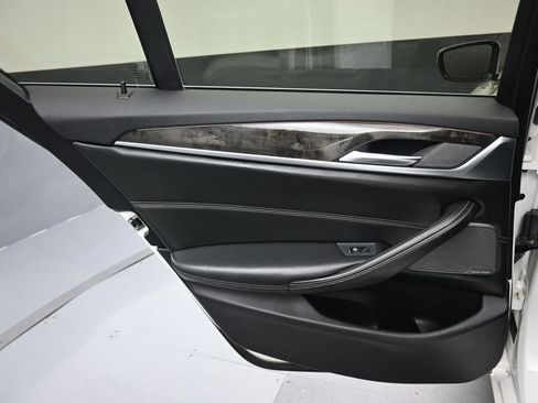 Used 2018 BMW 540i xDrive AWD/4WD image 31