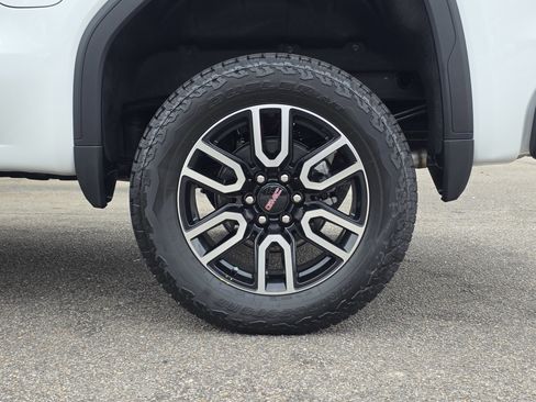 New 2026 GMC Sierra 1500 AT4 w/ AT4 Premium Package image 47