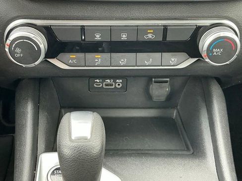 Used 2025 Nissan Altima 2.5 SV FWD image 23