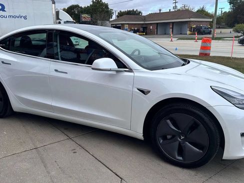 Used 2020 Tesla Model 3 Long Range image 4