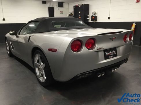 Used 2005 Chevrolet Corvette Convertible w/ Preferred Equipment Group image 19