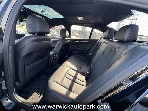 Used 2020 BMW 530i xDrive w/ Convenience Package image 9