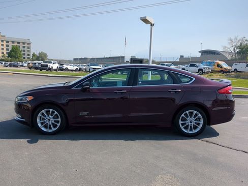 Used 2017 Ford Fusion Energi Titanium FWD image 2