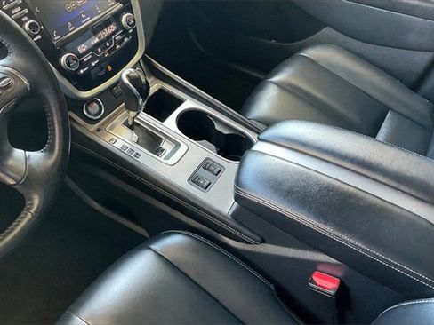 Used 2023 Nissan Murano SV image 17