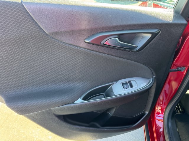 Certified 2025 Chevrolet Malibu LT FWD image 11