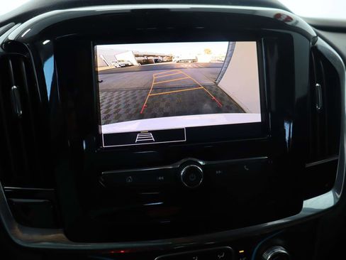 Used 2020 Chevrolet Traverse LS FWD image 11