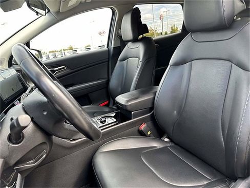 Used 2023 Kia Sportage EX image 10