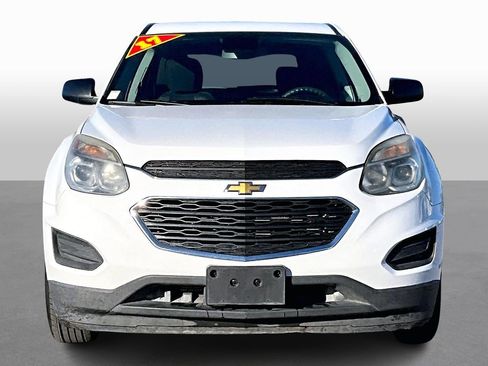Used 2017 Chevrolet Equinox LS image 3