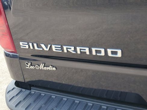 Used 2023 Chevrolet Silverado 1500 LT AWD/4WD image 5