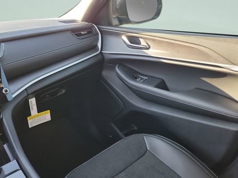 New 2026 Jeep Grand Cherokee Altitude RWD image 24