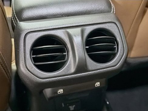 Used 2022 Jeep Wrangler Unlimited Sahara w/ Cold Weather Group AWD/4WD image 28