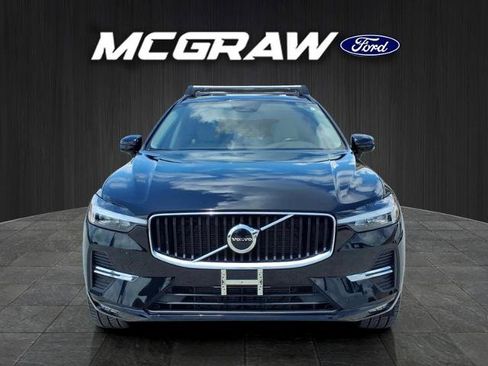Used 2023 Volvo XC60 B5 Core FWD image 9