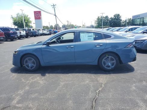 New 2026 Nissan Sentra SV w/ SV Convenience Package FWD image 4