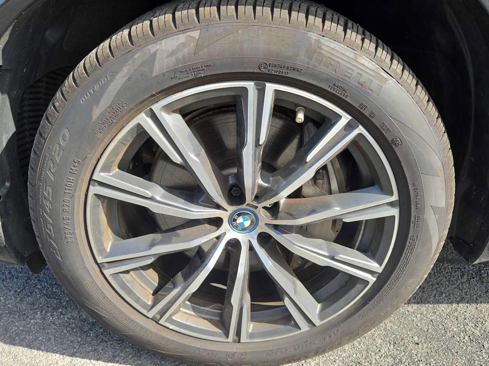 Used 2025 BMW X5 xDrive50e w/ M Sport Package AWD/4WD image 11