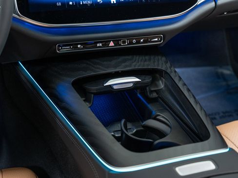 New 2026 Mercedes-Benz E 450 4MATIC Sedan image 20