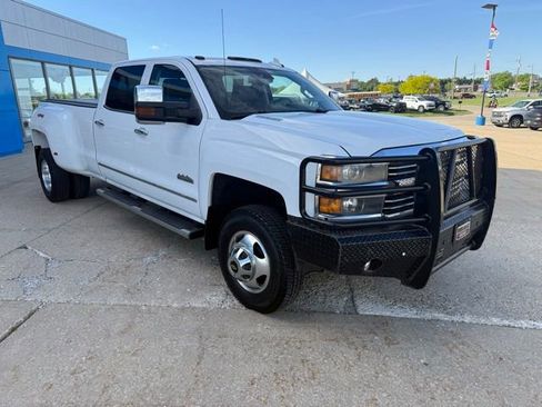 Used 2015 Chevrolet Silverado 3500 High Country w/ Duramax Plus Package AWD/4WD image 7
