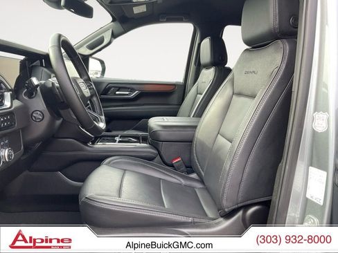 Used 2025 GMC Yukon Denali image 9