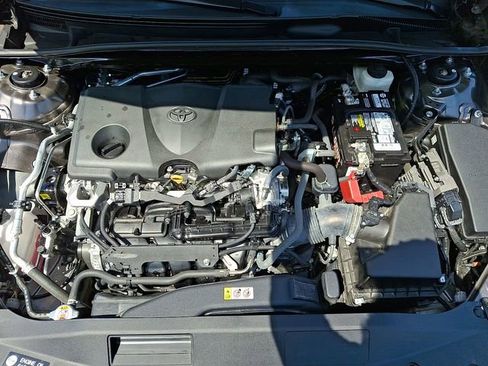 Used 2022 Toyota Camry LE image 28