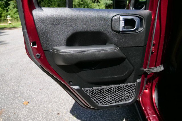 Used 2021 Jeep Wrangler Unlimited Rubicon AWD/4WD image 31