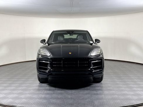 Certified 2024 Porsche Cayenne Coupe AWD/4WD image 10