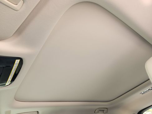 New 2026 Lexus RX 450h AWD image 19