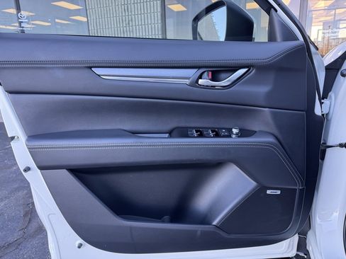 Used 2024 MAZDA CX-5 AWD 2.5 S w/ Premium Package image 2