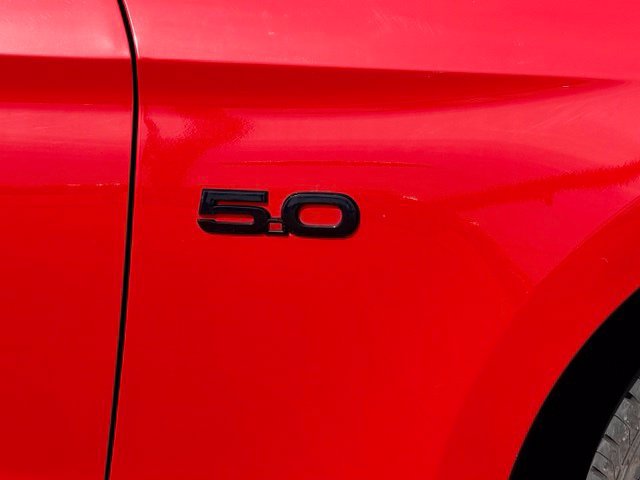 Used 2015 Ford Mustang GT RWD image 6