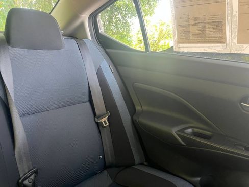 Used 2025 Nissan Versa SV FWD image 30