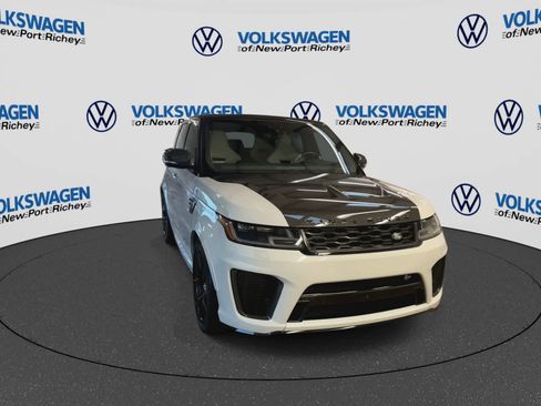 Used 2022 Land Rover Range Rover Sport SVR AWD/4WD image 3