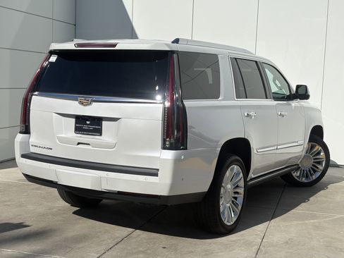 Used 2020 Cadillac Escalade Platinum image 7